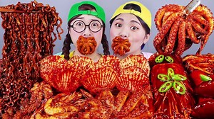 ASMR Mukbang: Spicy Fried Chicken and Noodles Challenge