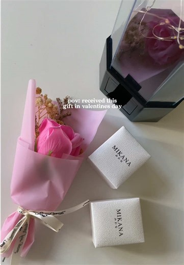 Gift ideas for girls | Valentines gift ideas crocheted flower bouquet for your girlfriend #flowerbouquet #boquet #crochetedflowers #giftideas #giftforher