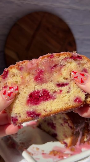 Delicious Lemon Raspberry Drizzle Loaf Cake Recipe