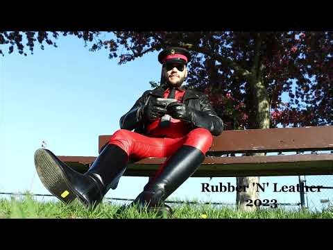 Langlitz, Dehner et Uniforme Cuir Rouge