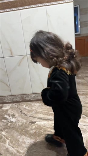 Vidéos de Smail Wallas (@smailwallasofficial) avec son original - Smail Wallas