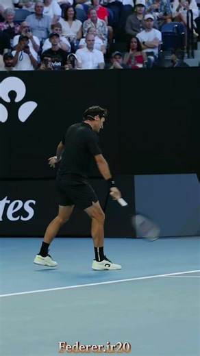 How nice it would be if this was a nice farewell to Roger in Australia. Open a tribute for everything he has done in tennis, something worthy. 😢✅️🎾@Australian Open #australia🇦🇺 #ausopen #melbourne #austria #tenniscourt #tennis #tennisplayer #tennis #tennistv #federer #tenisespañol #tenniscourt #tennisdrills #tennisworld #tenniscoach #argentina #buenosaires #paraguay #asunción #video #videoviral #federer4ever #federer #omenaje #emirates