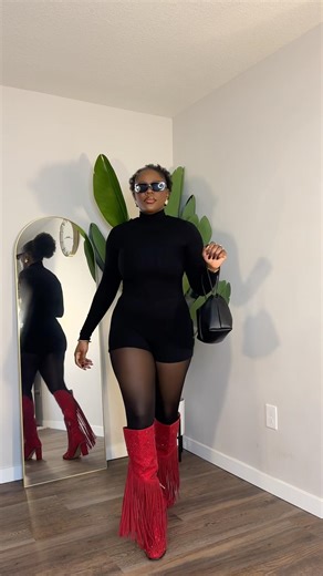 Who said you couldn’t wear micro shorts? #ootd