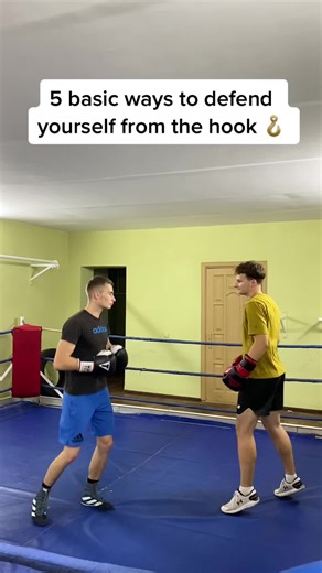 Defend Yourself from the Hook with Basic Boxing Moves