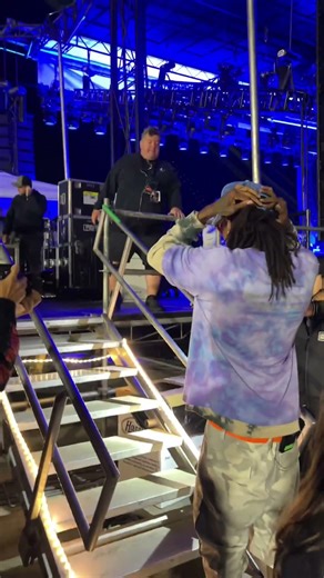 Seconds before Wiz Khalifa goes on stage #live #show #performance #viral #shorts #youtubeshorts #fyp