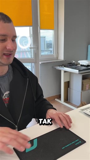 Naprawa iPhone 15 w Warszawie: Wymiana tylnej klapki