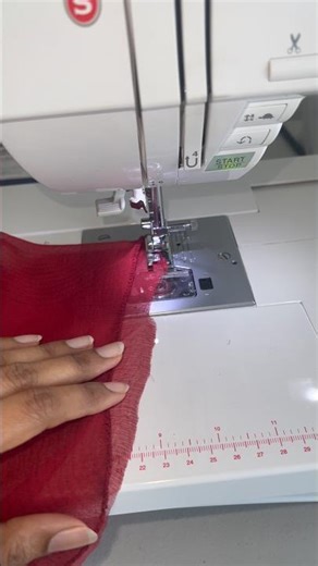 Overlocking fabric edges #singersewingmachine