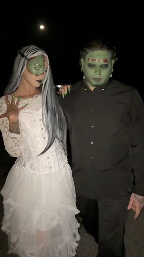 Frankenstein & His Bride 💚🖤 #halloweenmakeup #frankensteinmakeup #frankensteinbride #halloweenmakeupinspo #frankensteinmakeup | Alexandra Ortiz