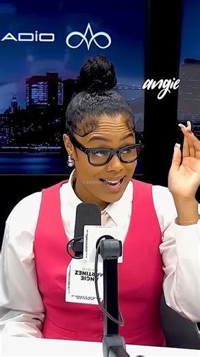 382K views · 2.8K reactions | "You called me a B_ in front of everybody and I'm supposed to say ok? You from the Bronx, I'm from Brooklyn, you know Imma react!" - Zoe Spencer reflects on her issues with Kai Cenat  | Angie Martinez | Facebook