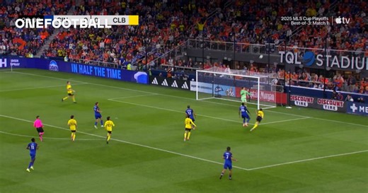 Top 5 saves of the MLS Playoffs first round | OneFootball