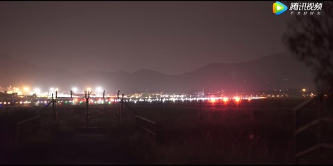 惊艳的夜航！高清画面带你感受燃爆的夜航飞机起降