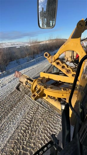 Easiest way to change picks #fail #heavyequipment #bluecollar #grader | Color Grading