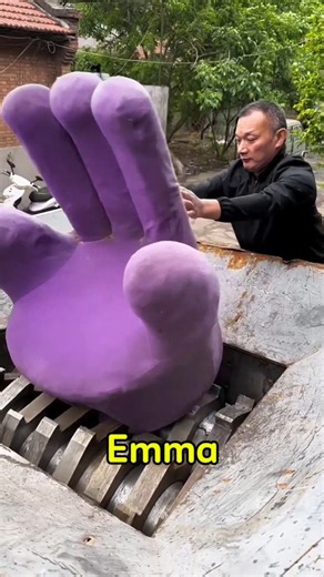 🛋️😱 Dad Destroyed Emma’s Birthday Gift! 😂🎁💥