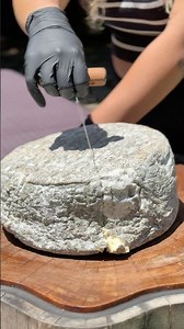 Primavera Cheese: The Flavor That Surprises in Every Slice! 🌿🧀 #Fusqueijão