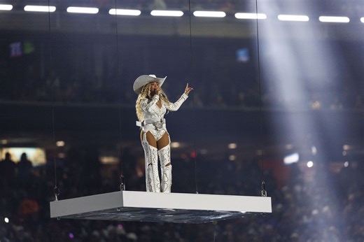 6 most memorable moments from Beyonce’s NFL halftime show for Christmas 2024.