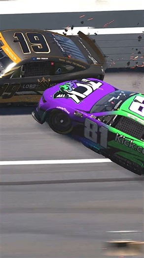 IRACING - "MY WHEEL FELL OFF" #IRACING #NASCAR