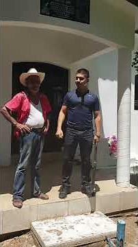 EN LA TUMBA DE "CHALINO SANCHEZ" PANTEON LOS VASITOS SINALOA..!!