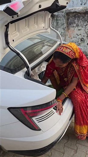 Shagun is filling all the clothes in the trunk of the car #shorts #shortvideo