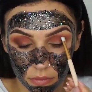 19K views · 686 reactions | Glitter face mask = glowing complexion @makeupby_elliee YouCam Apps #makeup #skincare #beauty #skin #face #facemask #beauty | YouCam Apps | Facebook