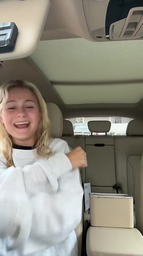 Darci Lynne Sings Her New Music Live in Nashville