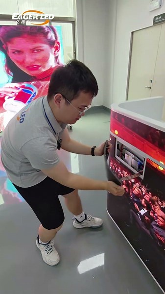 If you enjoy playing with building blocks, you might want to check this out.#eagerled #leddisplay