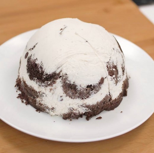 451K views · 5.2K reactions | Easy Baileys Icebox Cake! LIKE My Recipe Magic for more delicious recipes!!! | My Recipe Panda | Facebook