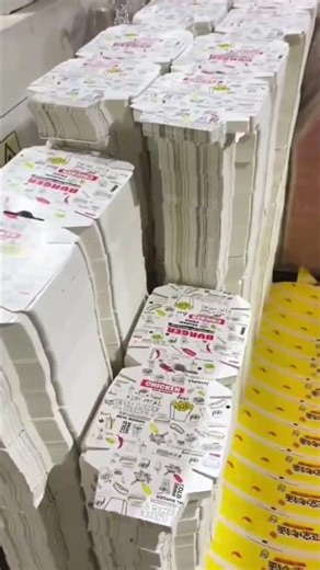 This is how a hamburger bun is madeSuper decompression.