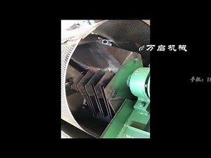 Wood crusher/sawdust making machine for big diameter wood logs