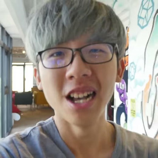《鸚鵡兄弟 第ㄧ集》鸚鵡兄弟亂入生活!真的嚇到吃手手了! 【六指淵 Huber】