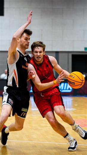 The triple double wizard Mitch Clarke - caught up in the moment…😝 Don’t try this at home kids.🪄✨🚀 | Reading Rockets