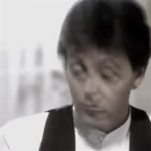 Paul McCartney & Stevie Wonder - Ebony and Ivory | Music Madness