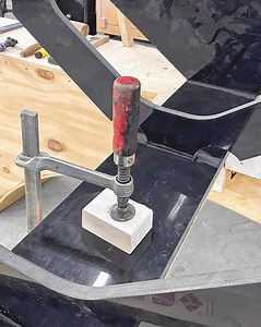 🌊 Is the fight against marine plastic something you're passionate about? Leister is delighted to participate in the pioneering project of the SkoônSeun Harlingen Foundation, NHL Stenden and MBO Firda Shipbuilding Engineering to combat plastic waste in Harlingen harbor! At Leister, we're more than just about creating top-notch products for boat construction like Penweld A/S or Weldplast S2. We're about making waves in environmental responsibility. Our collaboration on this pioneering initiative 