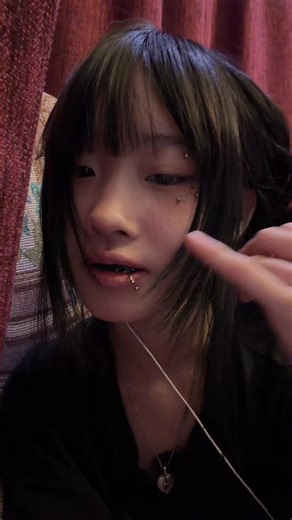 How to Improve Black Teeth Appearance