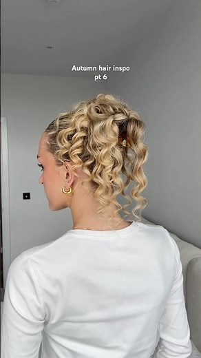 curly updo tutorial 🤍✨ #curlyupdo #slickback #hairstyletutorial #hairstyleinspo
