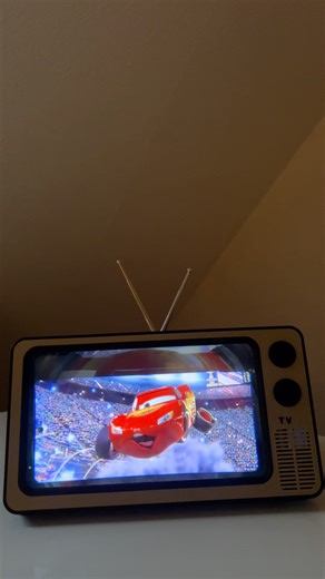 You’re gonna absolutely love this TV😭😍 #gadget #tv #movienight #portabletv