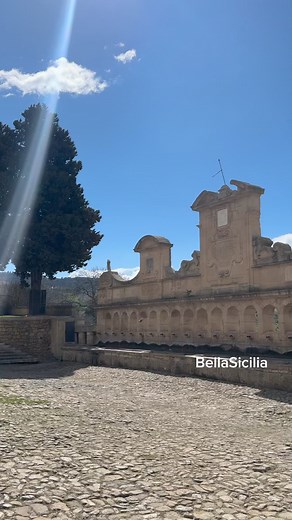 La pace che si respira in questa fontana siciliana, da guardare fino alla fine | Bella Sicilia