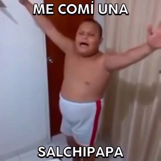 ¡Me comí una salchipapa! ㅤ Suscríbete → https://www.youtube.com/sonvines | Vines en Español