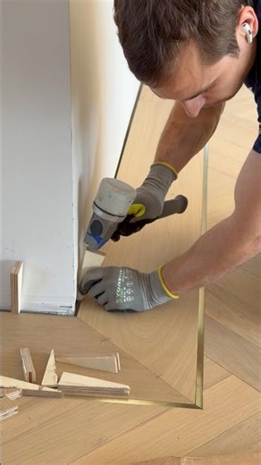 I install wedges between the wall and the border. #woodfloors #fy #hardwoodfloors #diy #educational