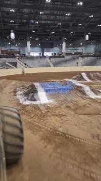 Sergeant Smash monster Truck ride. Monster Truck Wars. #monstertruck #ridealong