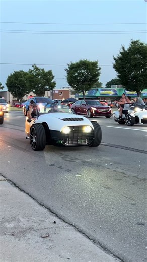 Vanderhall Carmel At Woodward Cruise! - #car #vanderhall #carmel