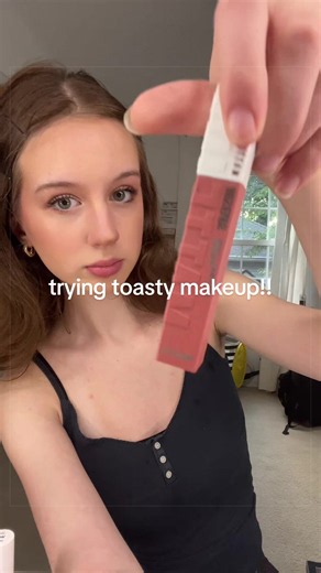 Toasty Makeup for Pale Skin: Easy Fall Makeup Look