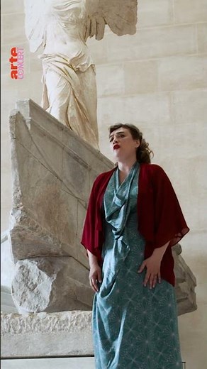 Déambulation musicale au Musée du Louvre : suivez les guides avec Birds on A Wire ! – ARTE Concert