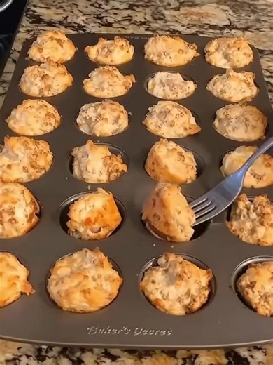 "Made these for Christmas Eve dinner and they were a big hit. Even my 3 yr old Granddaughter ate them and asked for more. I made exactly as recipe said and they were wonderful but it is an easy recipe to tweak however you would like. Will be making these again soon!!" Recipe in comments ⤵️ | Favorite Skinny Recipes