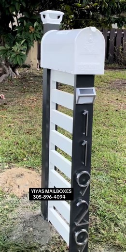 Yiyas Mailboxes 📞305-896-4094 @yiyasmailboxes Buzones Modernos de Aluminio Modern Mailboxes Check our Catalogs!! We have Over 150 Different Styles! “Le Ponemos un toque de Elegancia al frente de su casa” *Somos Fabricantes. Tenemos mas de 150 Estilos y Colores de Buzones Modernos en Nuestros Catálogos! También podemos hacerle su buzón a su gusto! Porque tenemos la mejor Calidad al mejor precio?… Porque compramos nuestros materiales en cantidades al por mayor, así podemos darle los mejores preci