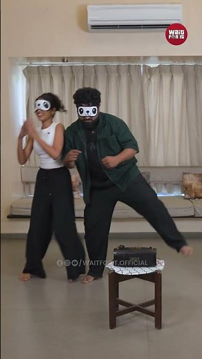 Can You Dance Blindfolded? 👀 #hookstep #waitforit