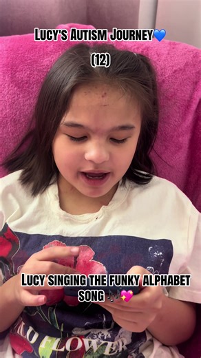 Lucy singing the funky alphabet song 🎶💖 #Lucy 💙 #ABC 🎶 #ProudMom #LittleStar ✨