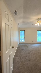 Looking for that perfect 3/2 in an incredible neighborhood?! Check...