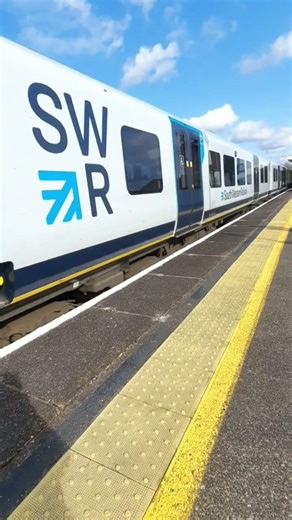 Class 450 Departing Chessington North With a Horn