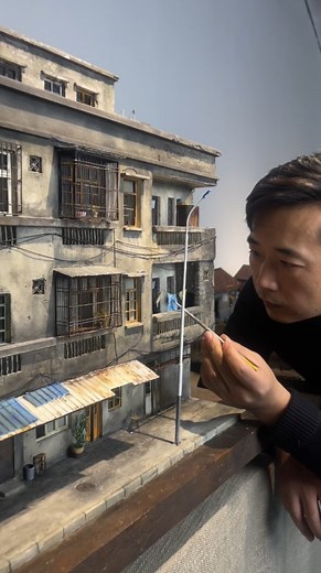 Art Viral 🎨 on Instagram: "Li Yizhong is renowned for his meticulous miniature sculptures, particularly those depicting buildings and houses. His works are celebrated for their incredible detail, faithfully replicating architectural marvels on a tiny scale. Using precise tools, Li Yizhong skillfully carves each intricate element, from ornate facades to delicate roof tiles. His sculptures often require magnification to fully appreciate the meticulous craftsmanship involved. Internationally accla