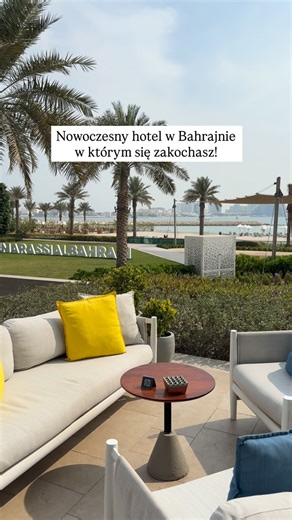 Vida Beach Resort Marassi Al Bahrain 5* - nowoczesny hotel położony tuż przy pięknej plaży z błękitną wodą. Na terenie hotelu znajdują się 2 baseny - basen na dachu oraz drugi to naturalny basen na morzu. Hotel połączony jest z największym centrum handlowym w Bahrajnie, a tuż obok znajduje się drugi hotel Address Beach. Dzieci mogą korzystać z kids clubu oraz placu zabaw. Loty do Bahrajnu tylko z Katowic. W styczniu oraz w lutym nie ma lotów do Bahrajnu ze względu na temperaturę. Przykłady termi